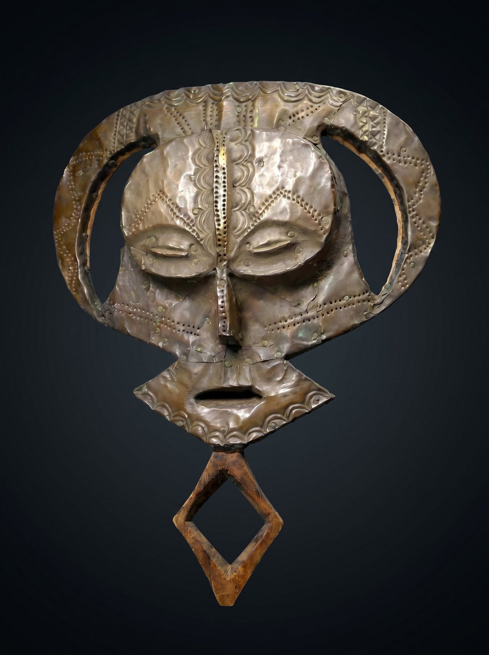 A Kota Reliquary Ex Stirner Collection 1974 (1 of 4)