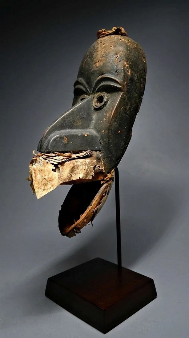 A Dan Gagon Mask Ex Stirner Collection (1 of 7)