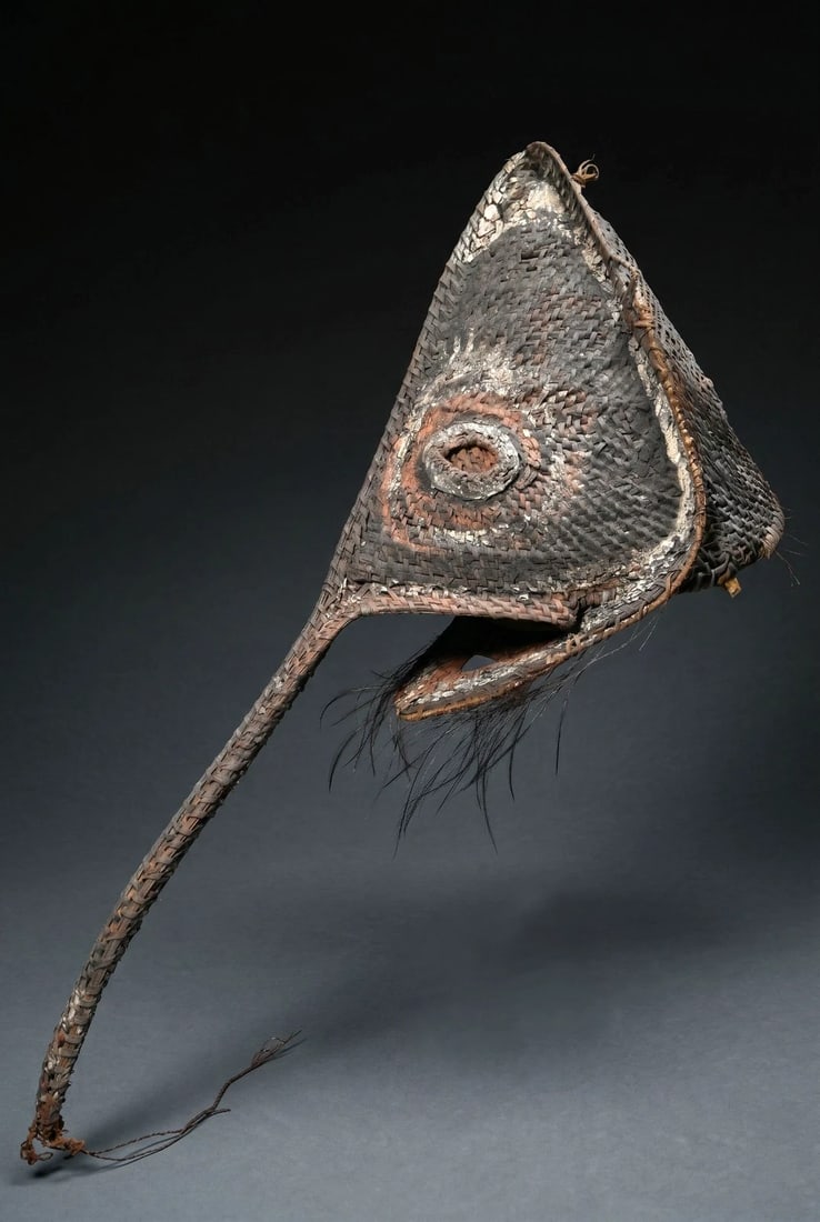 A Black Water Tumbuan Long Nosed Mask (1 of 8)