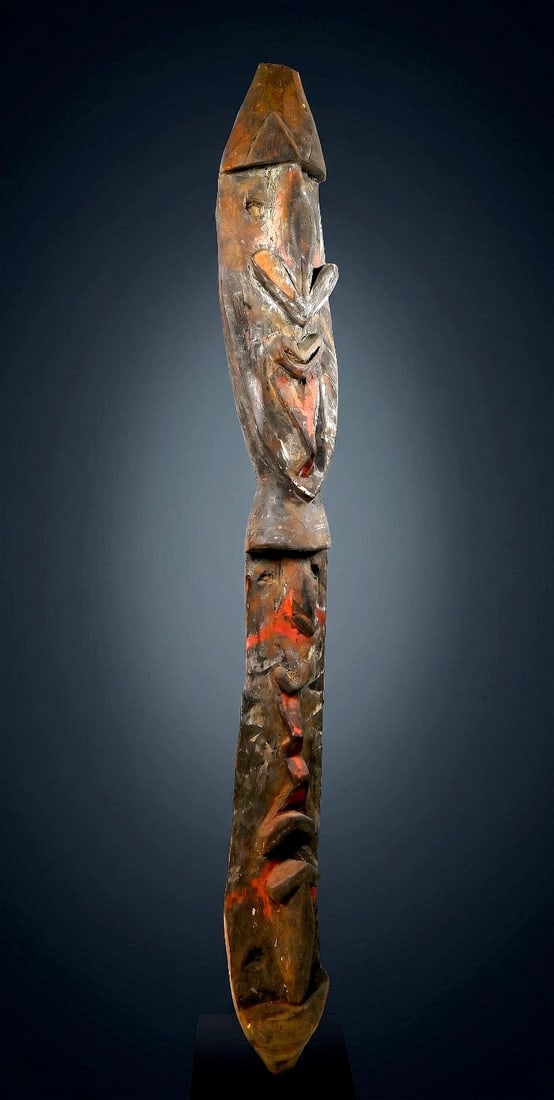 A Tall Kwoma House Post (1 of 8)