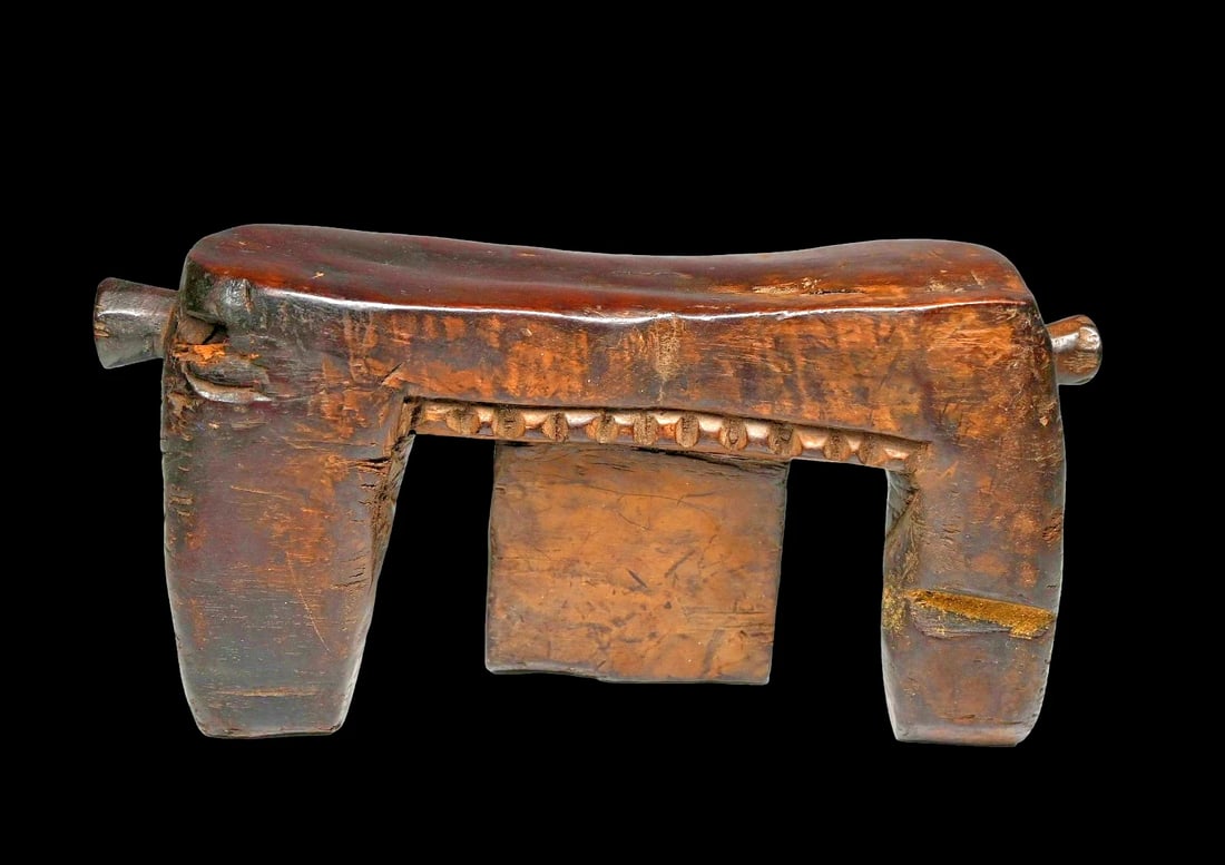 A Dinka Headrest from Sudan (1 of 5)