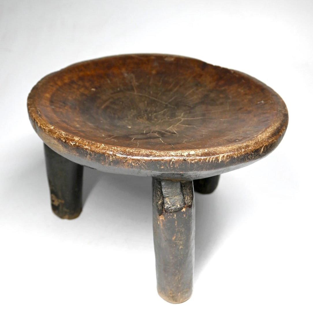 Old Hehe stool - 2