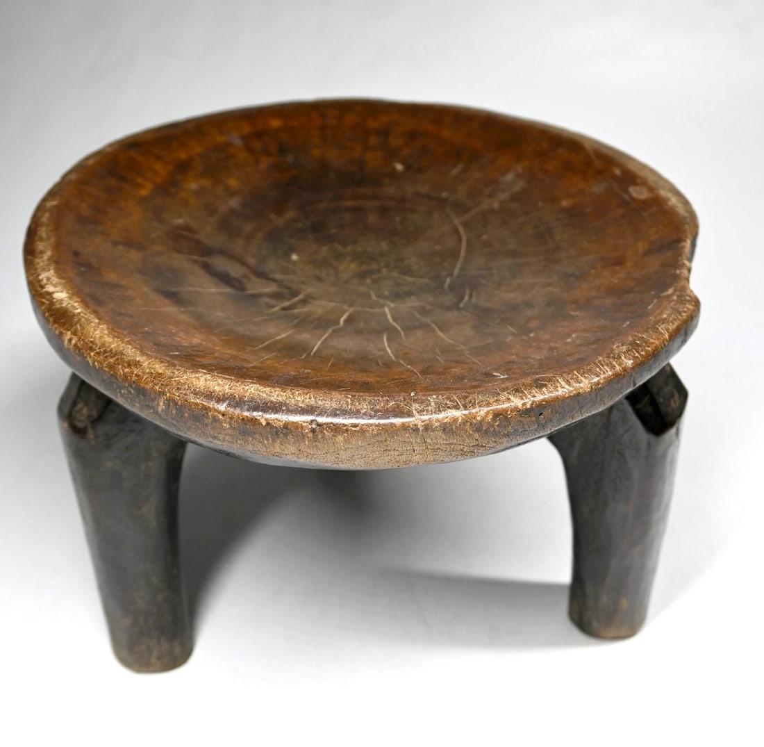 Old Hehe stool - 3