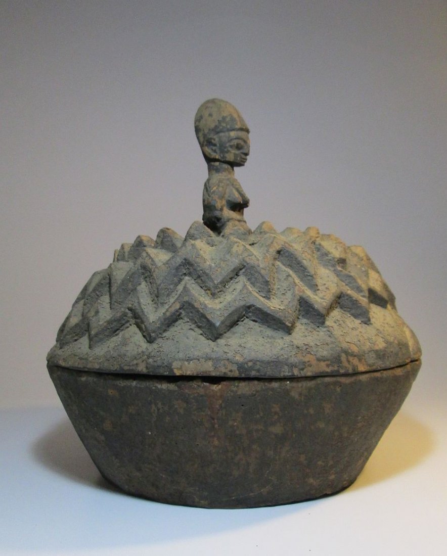 large Yoruba Divination vessel, African Art (1 of 5)