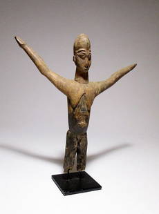 Old Lobi Bateba Ti Puo Shrine idol , African Tribal Art: Carved wooden idol from the Lobi of Burkina Faso, West Africa. Known as a "Bateba Ti Puo " this style of sculpture were created to be placed on village shrines to act as mediums to the spirit world. O