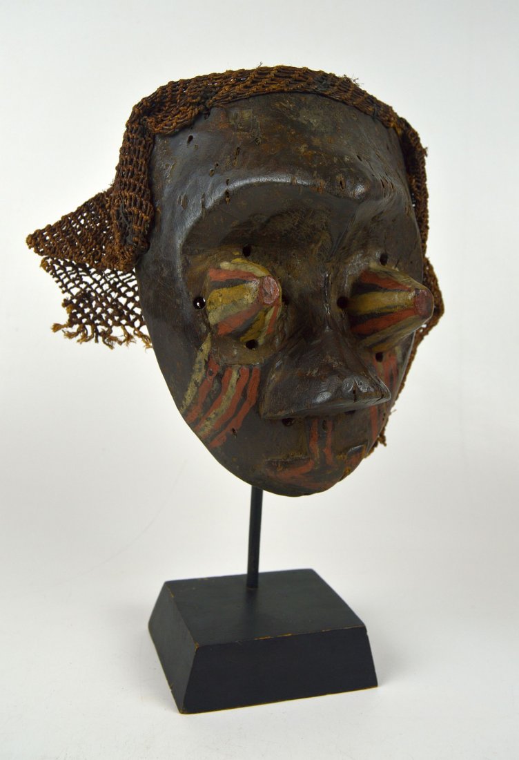 A very Old Kuba Pwoom Itok African Mask (1 of 7)