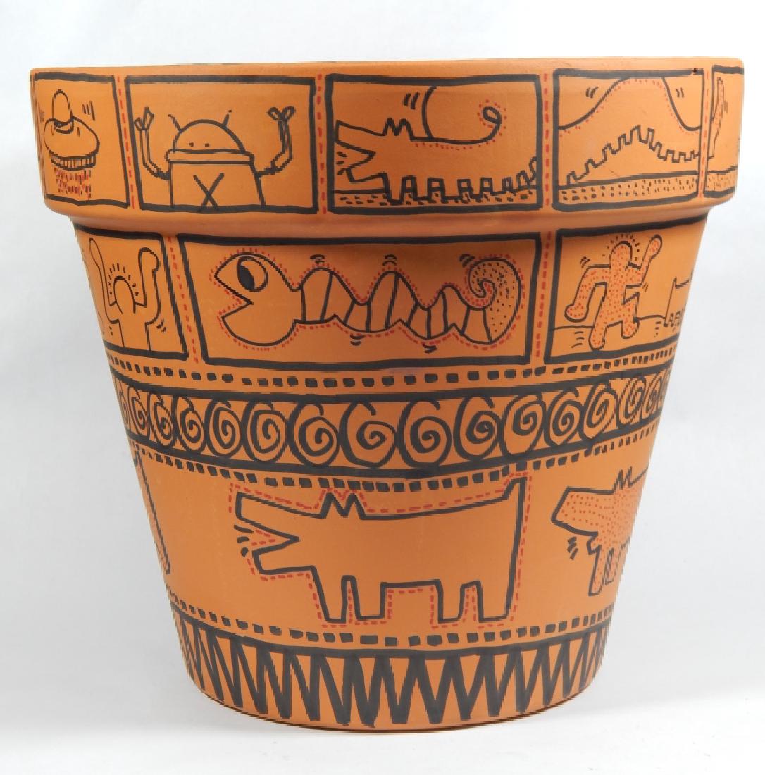 DECORATATED STREET ART DRAWN POTTERY (1 of 6)