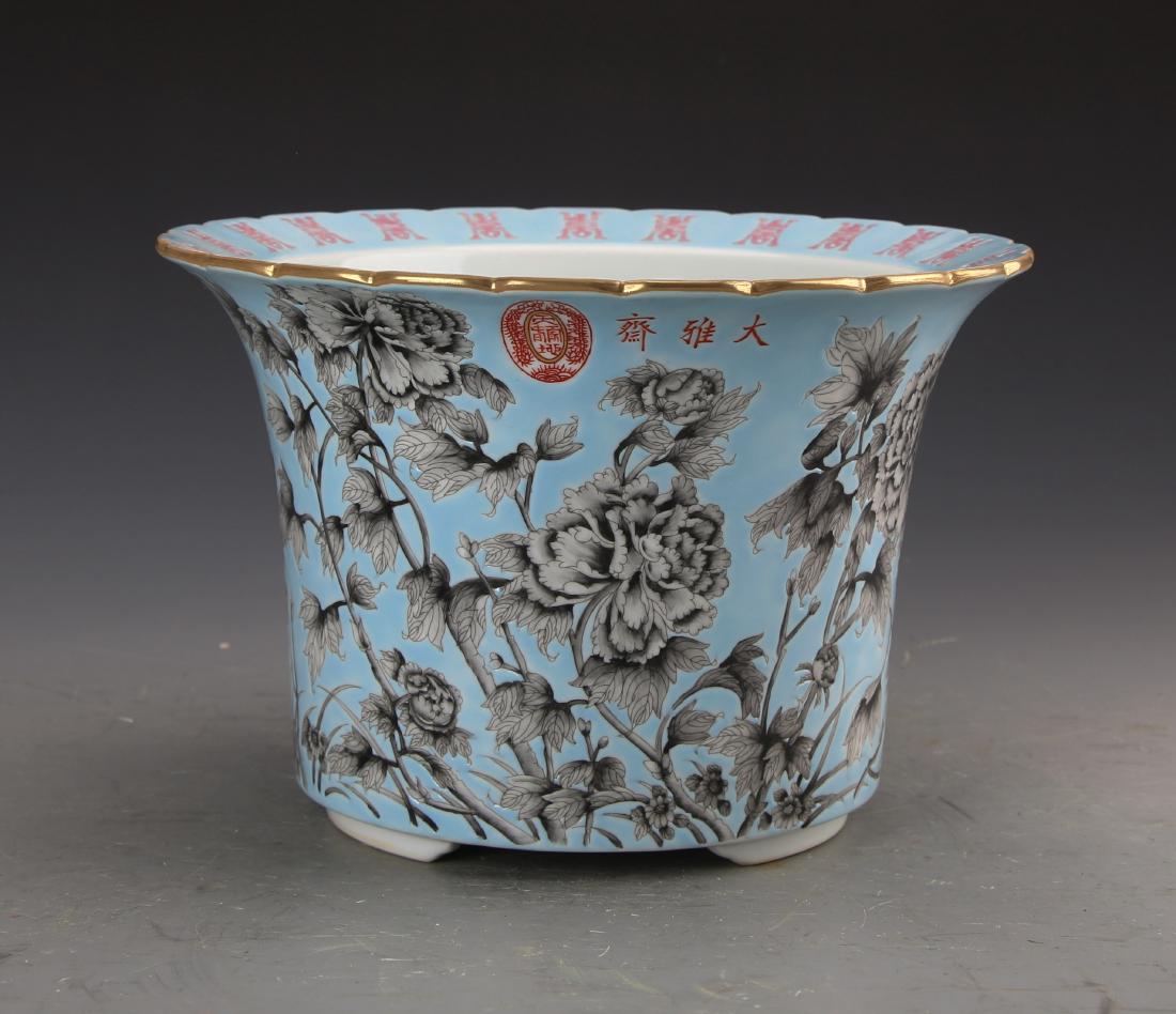 Chinese Famille Rose Flowerpot Painted with Flowers and: Chinese Famille Rose Flowerpot Painted with Flowers and Birds marked "Yong Qing Chang Chun" W:24cm H:17cm