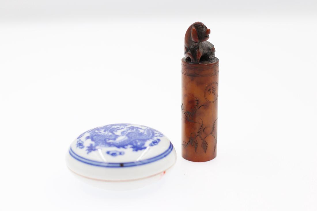 Chinese Seal/ Blue and White Porcelain Ink Box Painted (1 of 6)