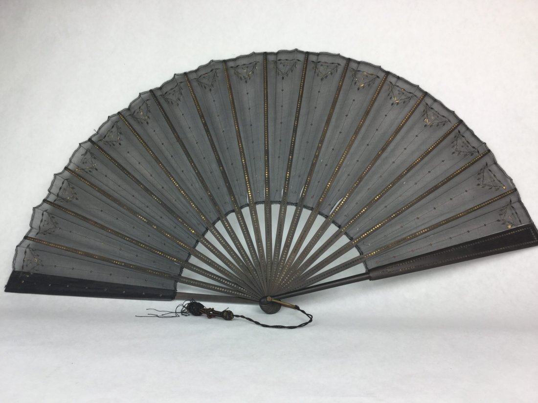 Victorian Gold Gilt Formal Fan (1 of 2)