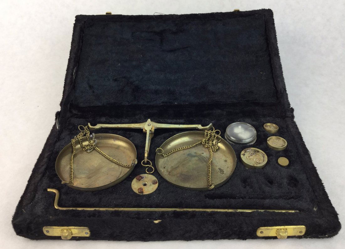 Antique Brass Weight Set in Velvet Box (1 of 2)