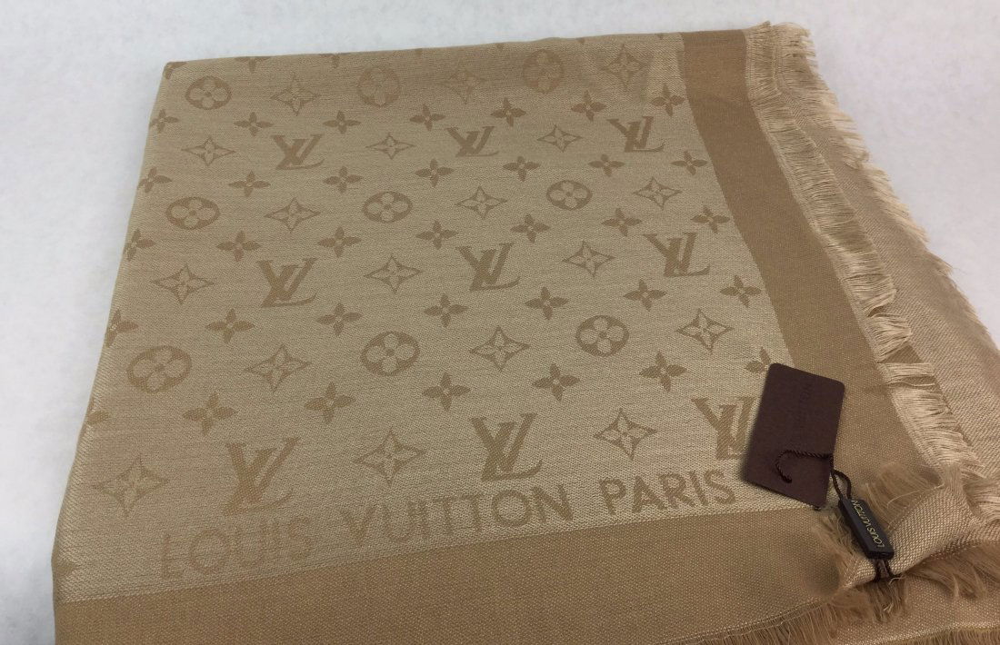 LOUIS VUITTON Monogram LV Scarf (1 of 2)