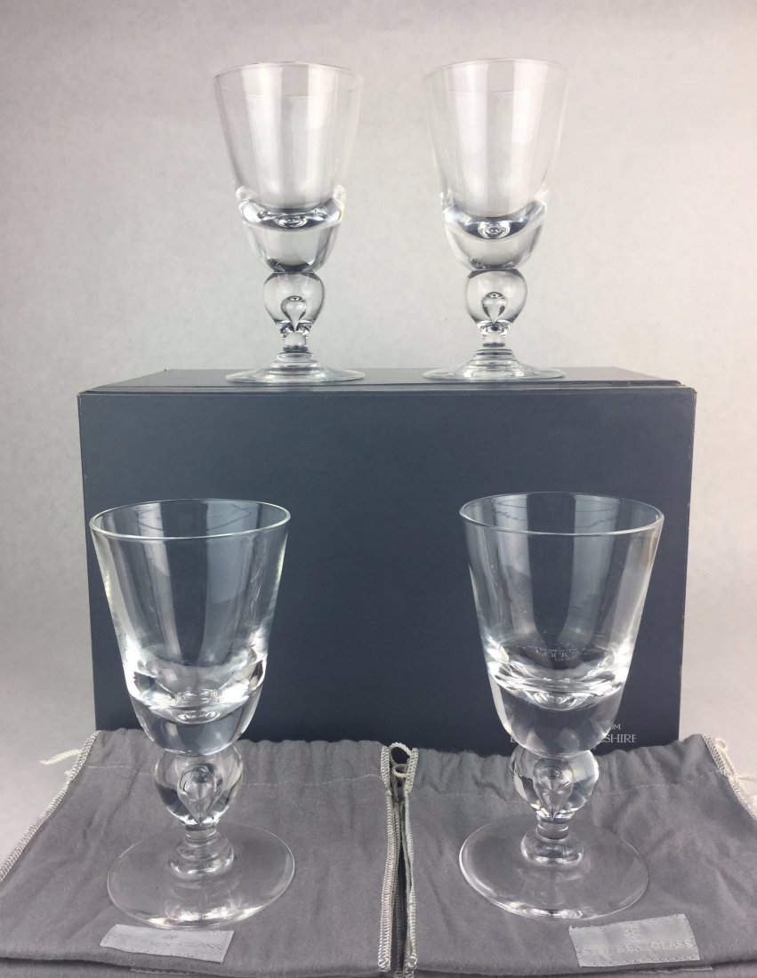 STEUBEN Clear Art Glass Set (1 of 4)