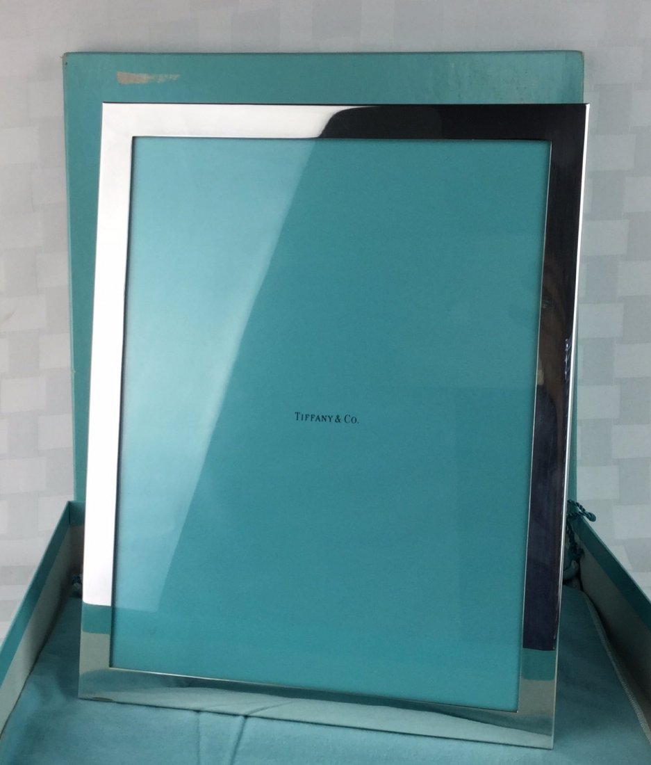 TIFFANY & Co. Silver Plated Picture Frame (1 of 2)