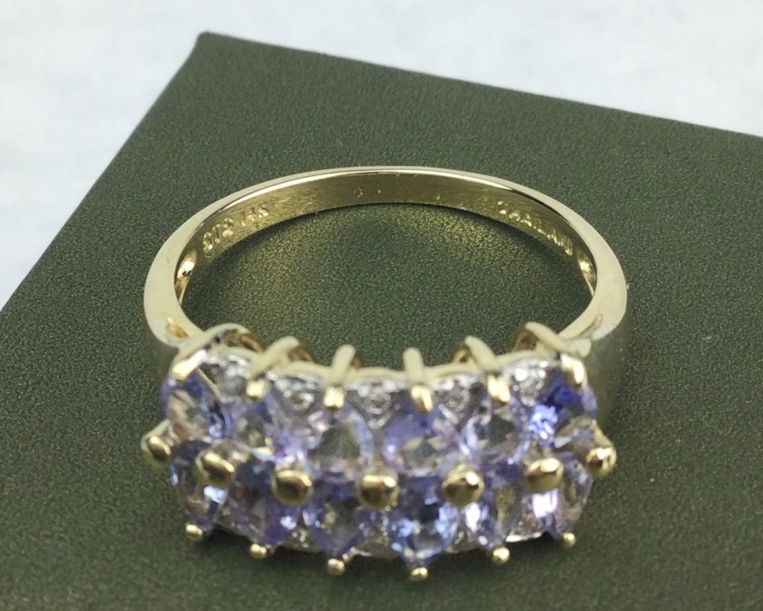 14kt Gold Tanzanite & Diamond Ring (1 of 2)