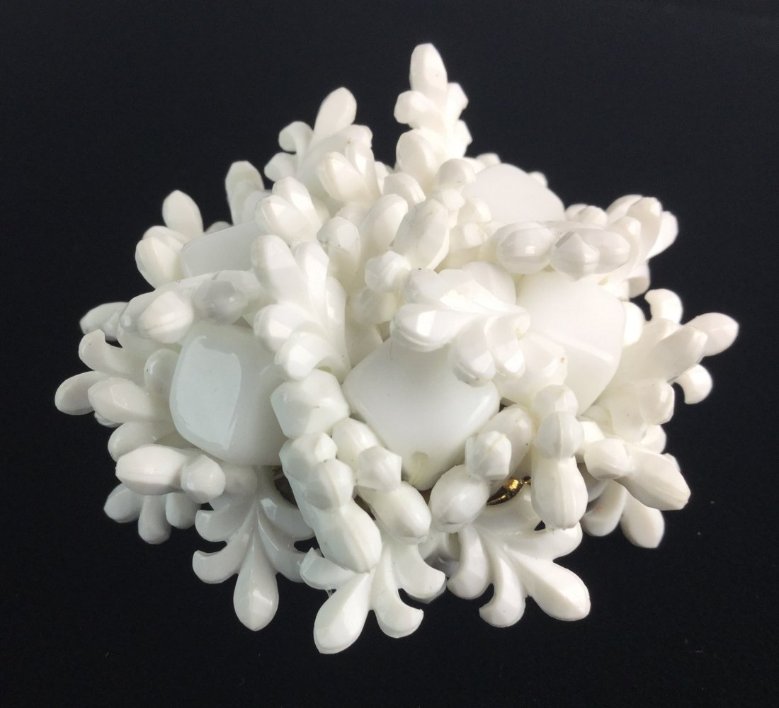 Christian Dior Vintage Fleur de lis Brooch (1 of 3)