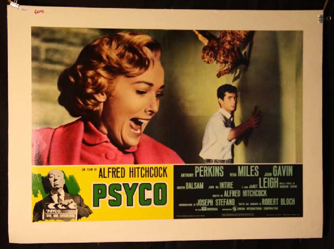 'Psycho' Original Italian Vintage LINENBACKED Poster -- (1 of 4)