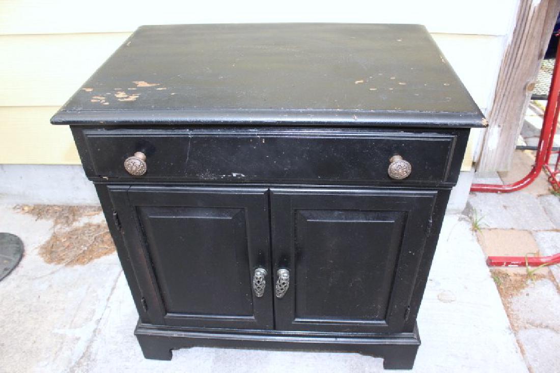 Small Black Night stand (1 of 1)