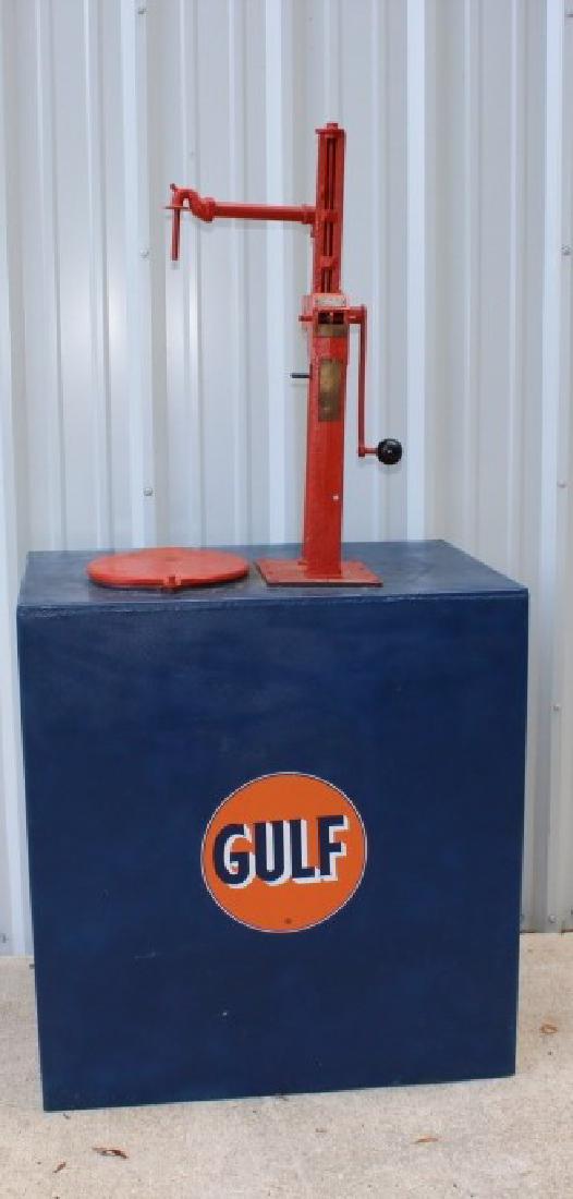 Gulf Kerosene Pump Station Orange & Blue