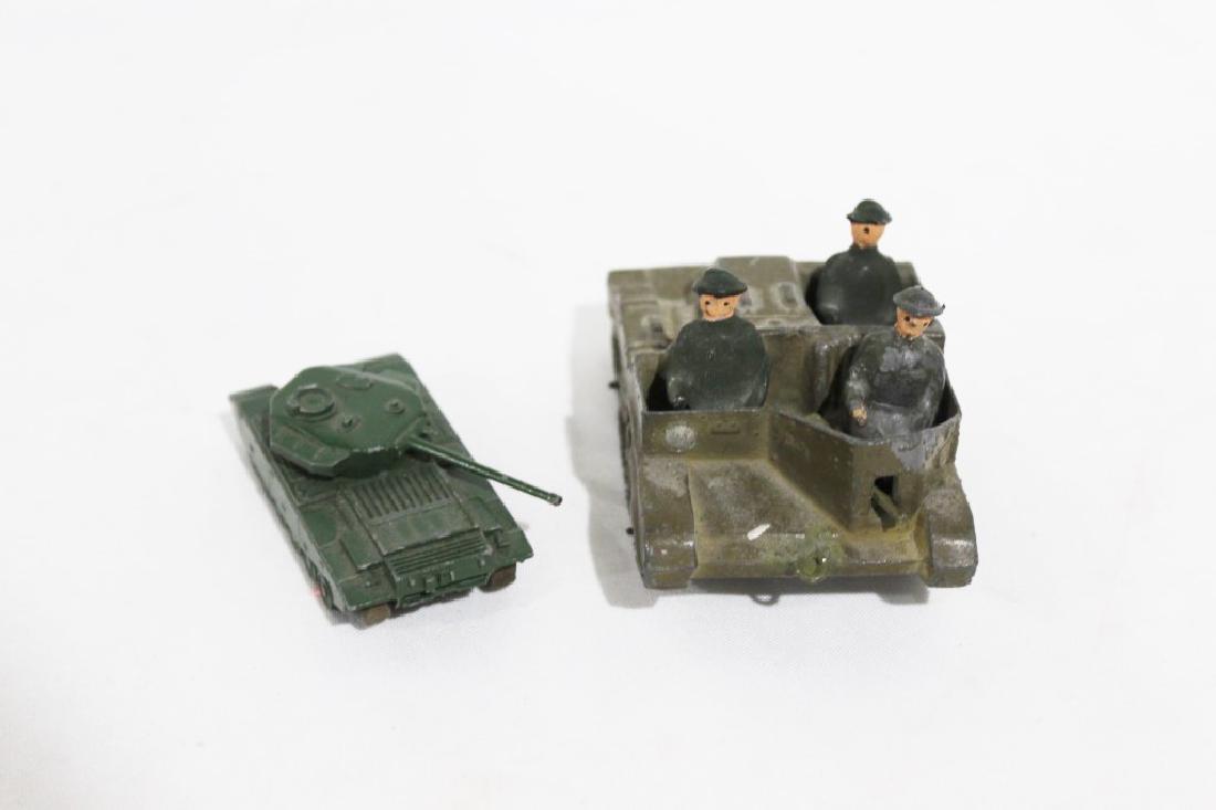LTD Metal Tank & 3 Solders, Small metal tank - Lesney: Tank with soldiers as pictured, small tank (track broken)