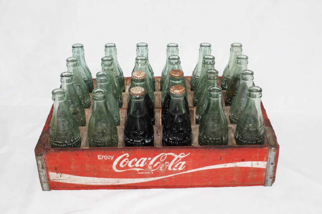 24 VTG Coca Cola Bottles and Red Crate (1 of 5)