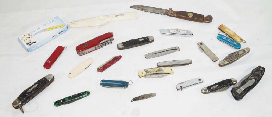 Lot of VTG Pocket Knives (1 of 1)