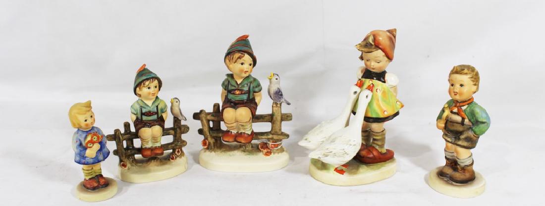 5 VTG Hummel Figurines from 30s-60s (1 of 5)