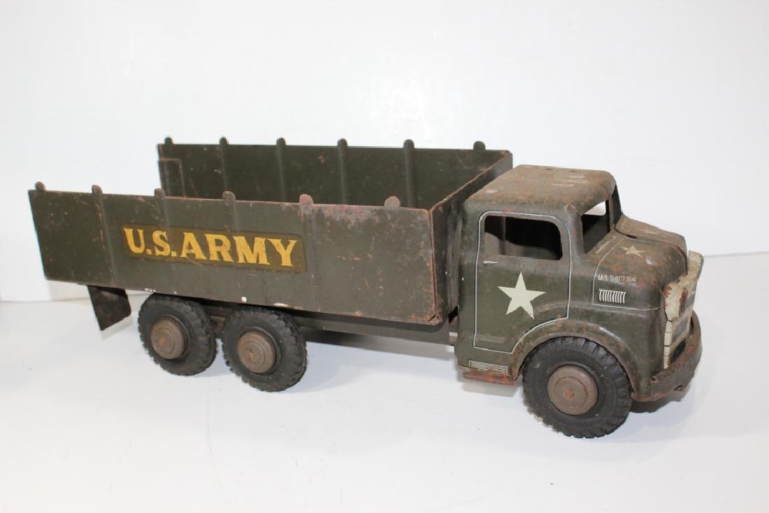 Vintqage U.S. Army toy truck LUMAR (1 of 3)