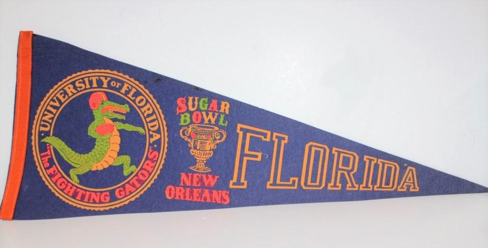 Vintage Florida-New Orleans football pennant: Vintage Florida Gators-New Orleans football pennant. In great condition-