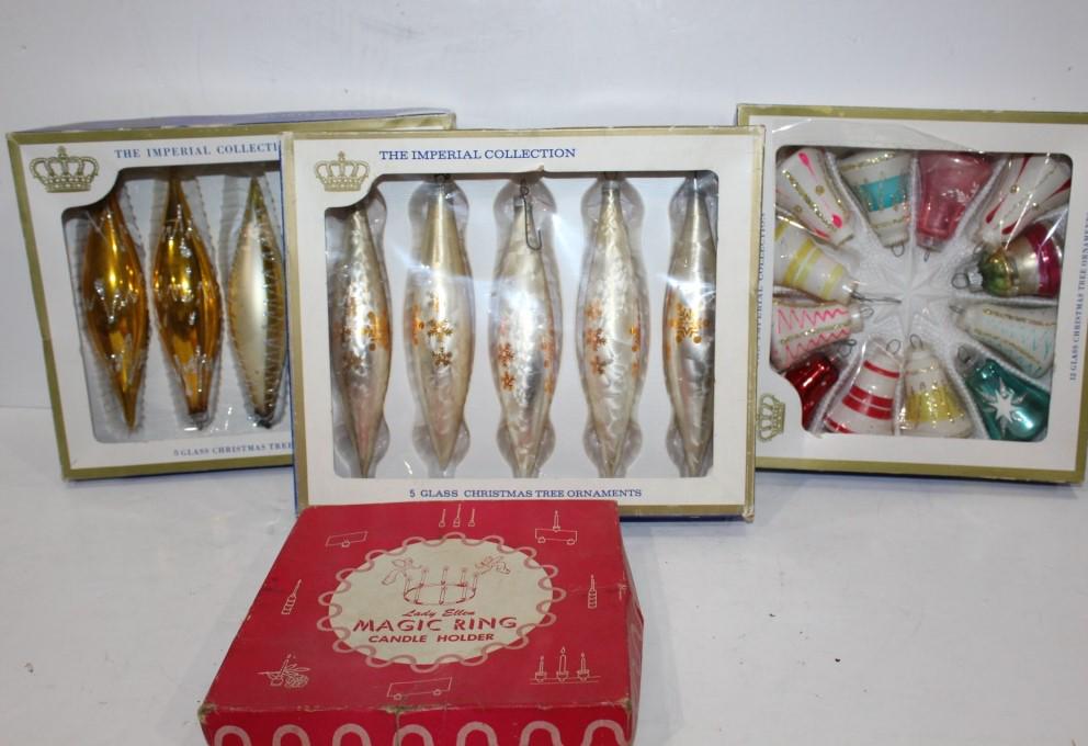 Large lot of vintage Christmas ornaments,: Large lot of vintage Christmas ornaments, Lady Ellen Magic ring candle holder