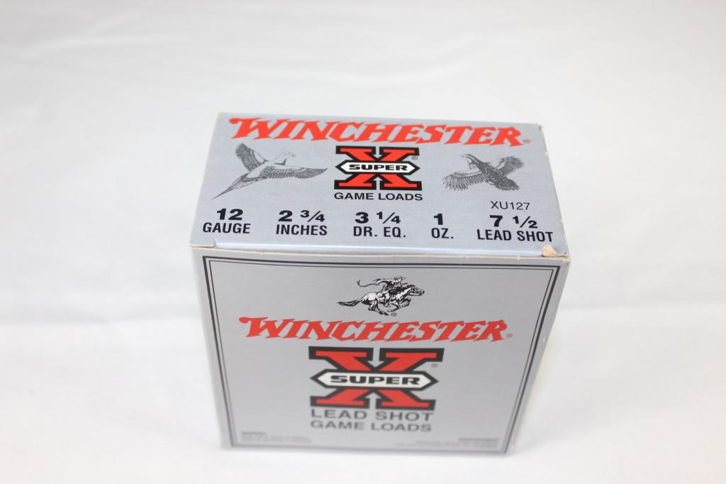 Winchester 12 Gauge 2 3/4 inches Box of Ammo: 12 Gauge, 2 3/4 inches, 3 1/4 DR EQ, 1 Oz, 7 1/2 lead shot, full box (25)
