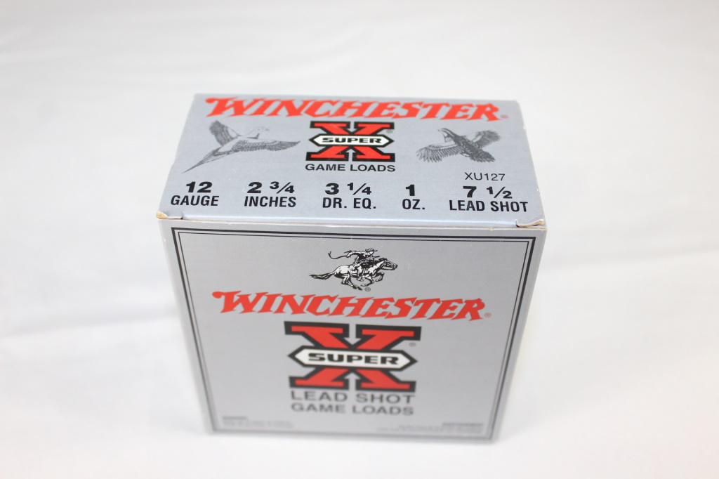 Winchester 12 Gauge 2 3/4 inches Box of Ammo: 12 Gauge, 2 3/4 inches, 3 1/4 DR EQ, 1 Oz, 7 1/2 lead shot, full box (25)