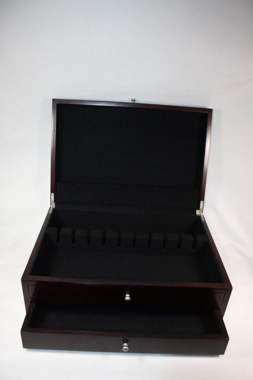Wood Flatware / Silverware Storage Box: measures about 16 x 11 x 6 inches