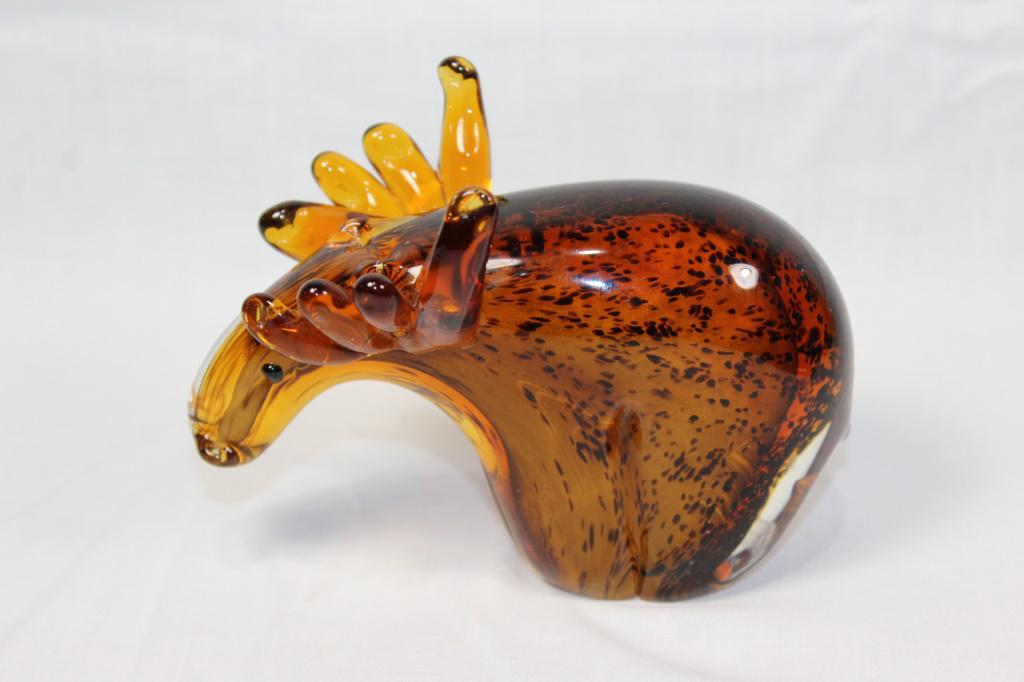Murano? Art Glass Moose Sculpture: Brown Glass Moose, measures 3 by 6 inches at longest point. As pictured
