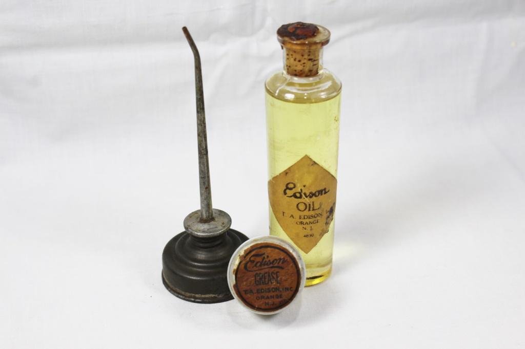 EDISON CYLINDER PHONOGRAPH OILING CAN, GREASE, OIL (1 of 6)