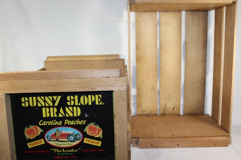 2 VINTAGE SUNNY SLOPE FARMS CRATES: 2 vintage peach crates. AS Pictured.