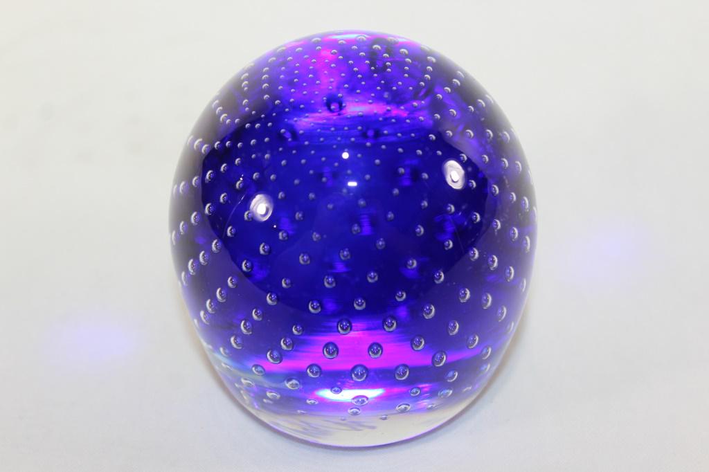 COLBALT BLUE BUBBLE ART GLASS PAPERWEIGHT Signed (1 of 3)