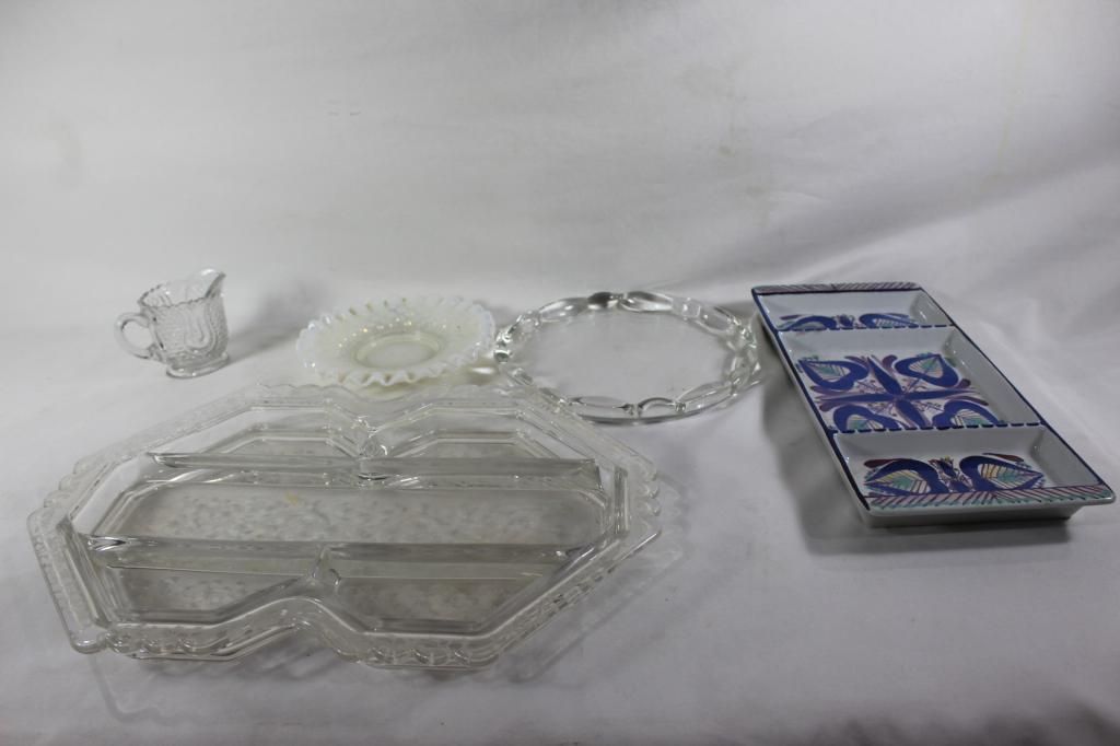 VINTAGE GLASS LOT. (1 of 6)