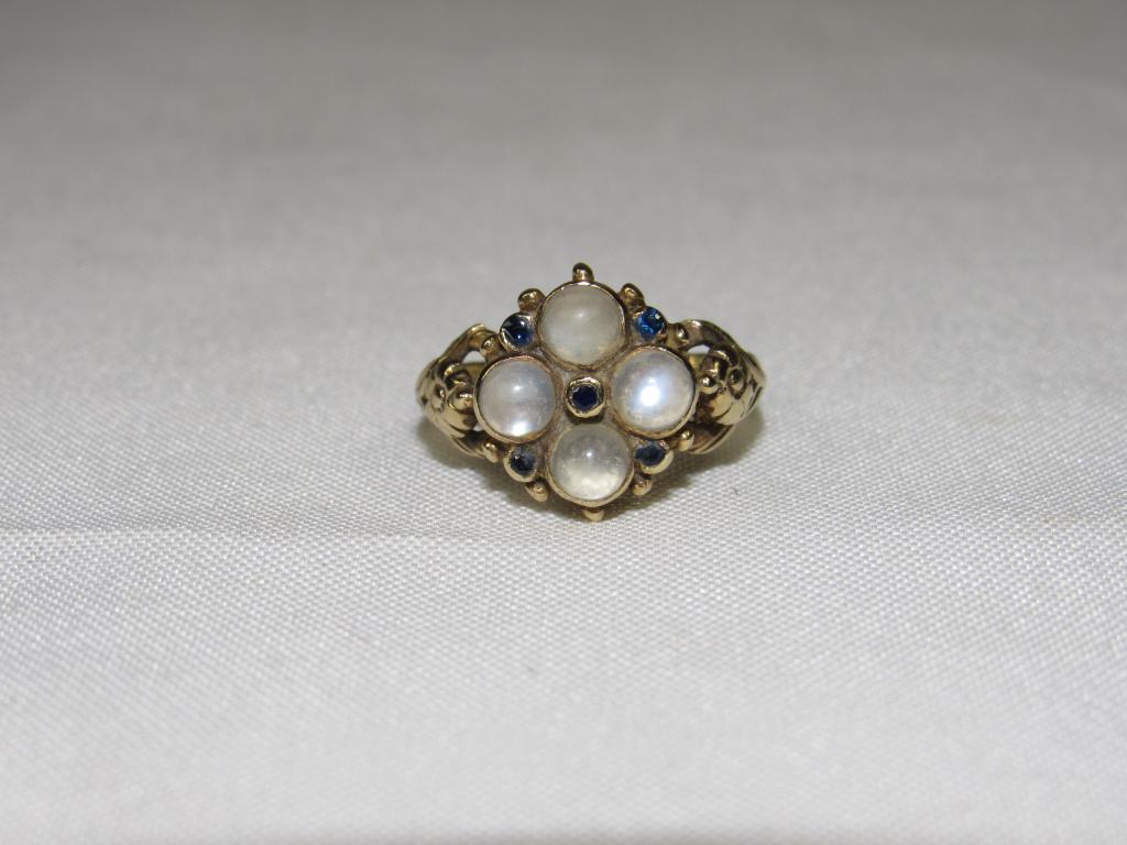 VTG DHJ Moonstone 9k 375 Gold Ring: vintage DHJ Ring -