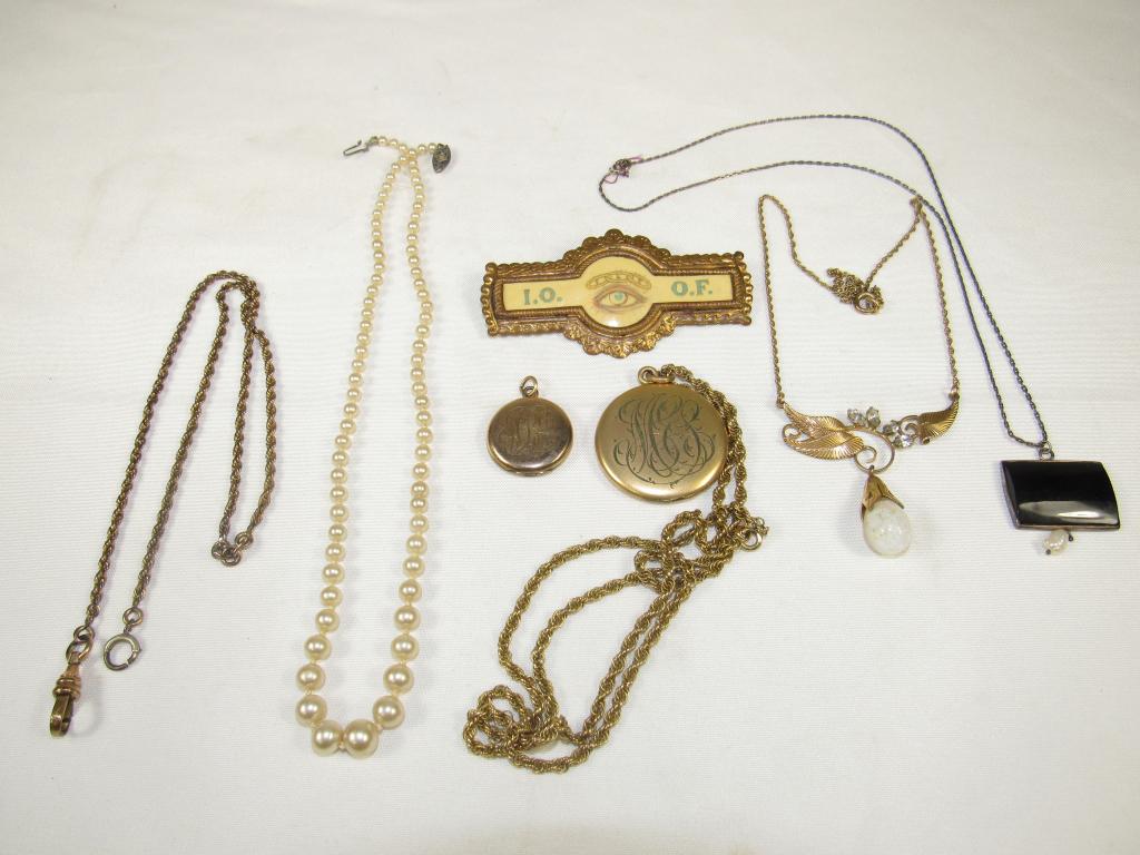 Lot of Vintage Costume Jewelry - Lockets etc: as pictured