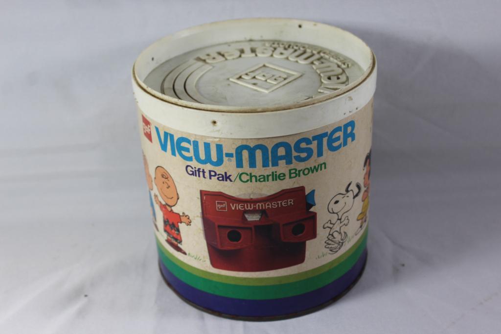 VINTAGE CHARLIE BROWN GAF VIEW-MASTER GIFT PAK (1 of 4)
