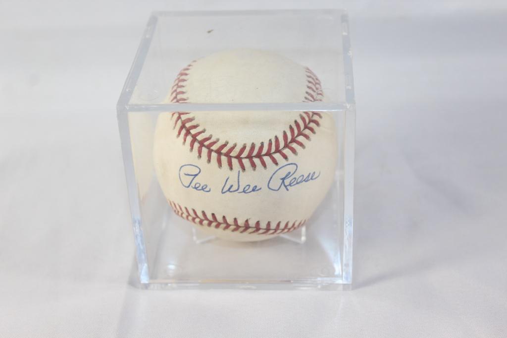 1 SIGNED BASEBALL IN BOX, PEE WEE REESE NO COA (1 of 2)