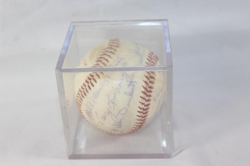 MULTIPLE SIGNATURE BASEBALL NEGRO LEAGUE? (1 of 4)