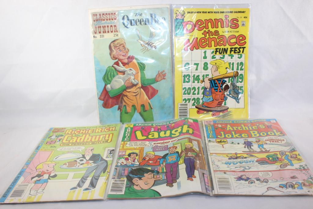 LOT OF MISC. COMIC BOOKS, ARCHIE, RICHIE RICH ETC. (1 of 5)