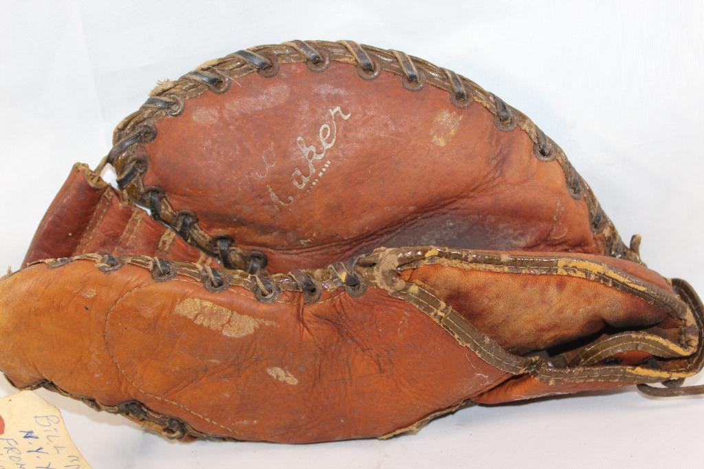 1950'S BILL SKOWRON BASEBALL 1ST BASE GLOVE (1 of 5)