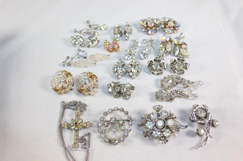 17PC. VINTAGE COSTUME JEWELRY LOT: 3 PINS/BROOCHES 1 CROSS NECKLACE 13 PAIR OF EARRINGS FOR NON-PIERCED EARS