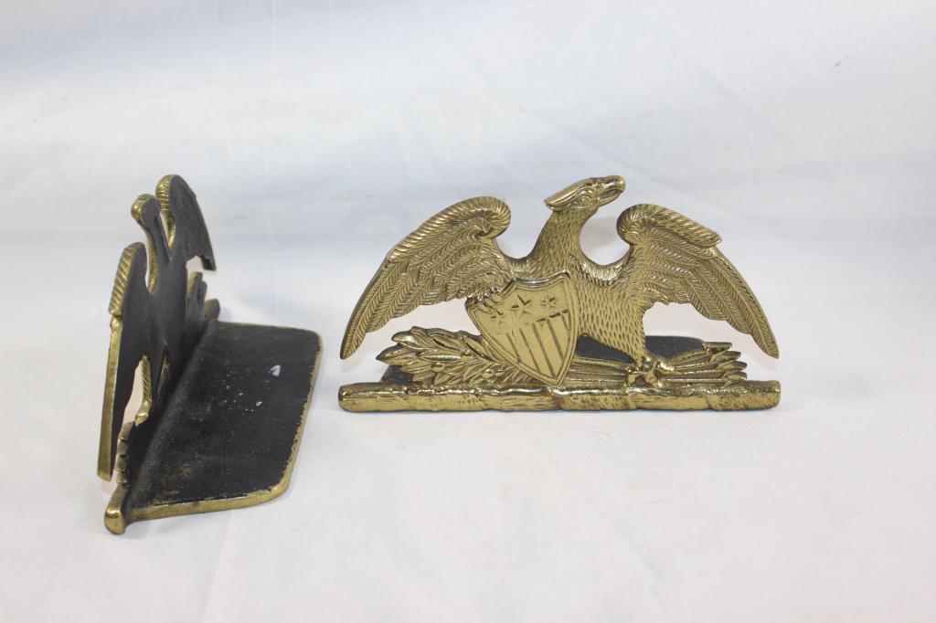 VINTAGE 1952 BRASS SPREAD EAGLE VA. METAL CRAFTERS (1 of 2)