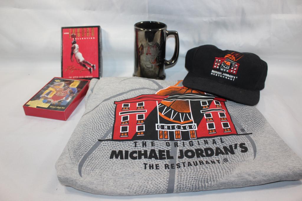 Lot MICHAEL JORDAN's Items - Shirt/Mug/Cards etc. (1 of 5)