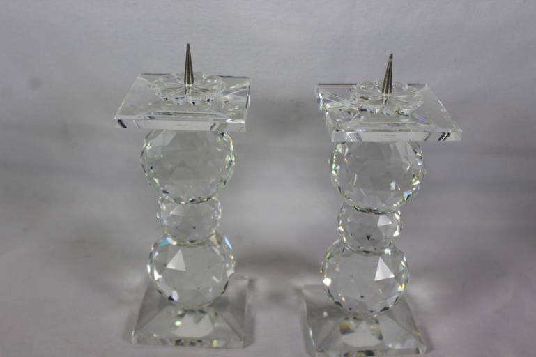 VINTAGE SWAROVSKI CRYSTAL CANDLESTICK HOLDERS (0129) on Oct 30, 2021