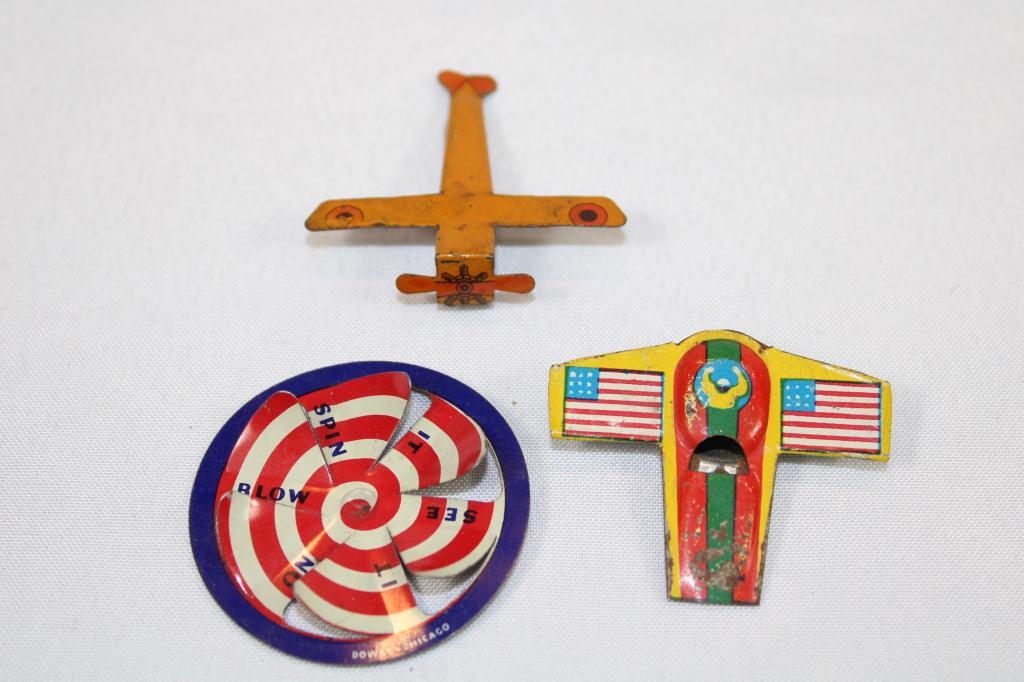 1930s Cracker Jack Tin Litho Toys (1 of 4)